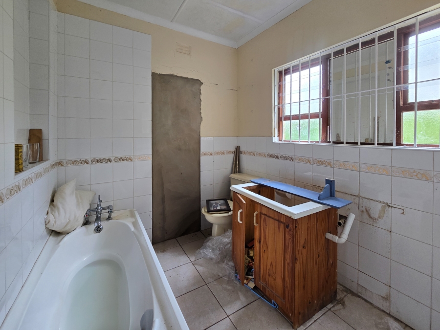 3 Bedroom Property for Sale in Cambridge Eastern Cape
